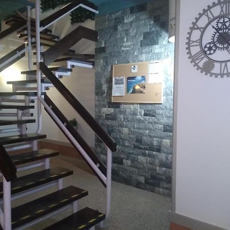 Melaya Private Rooms Faro Bagian luar foto