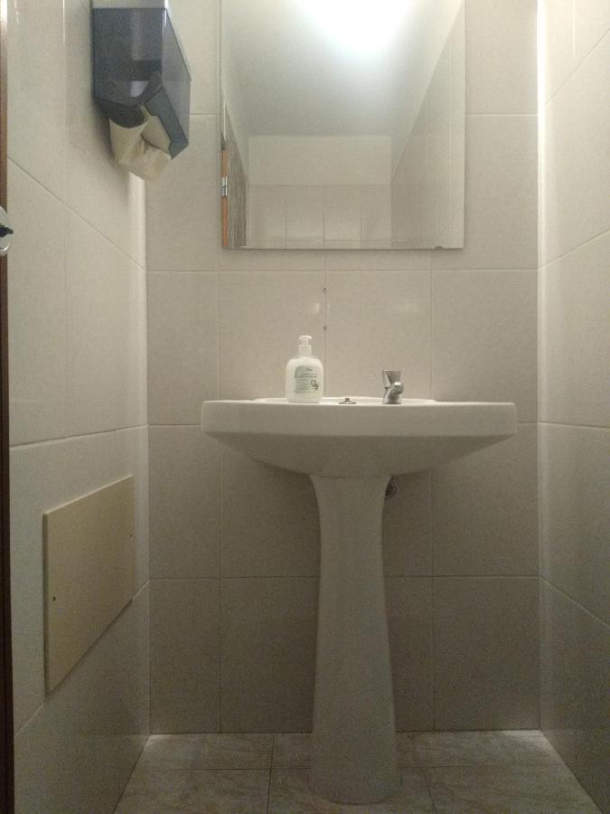 Melaya Private Rooms Faro Bagian luar foto