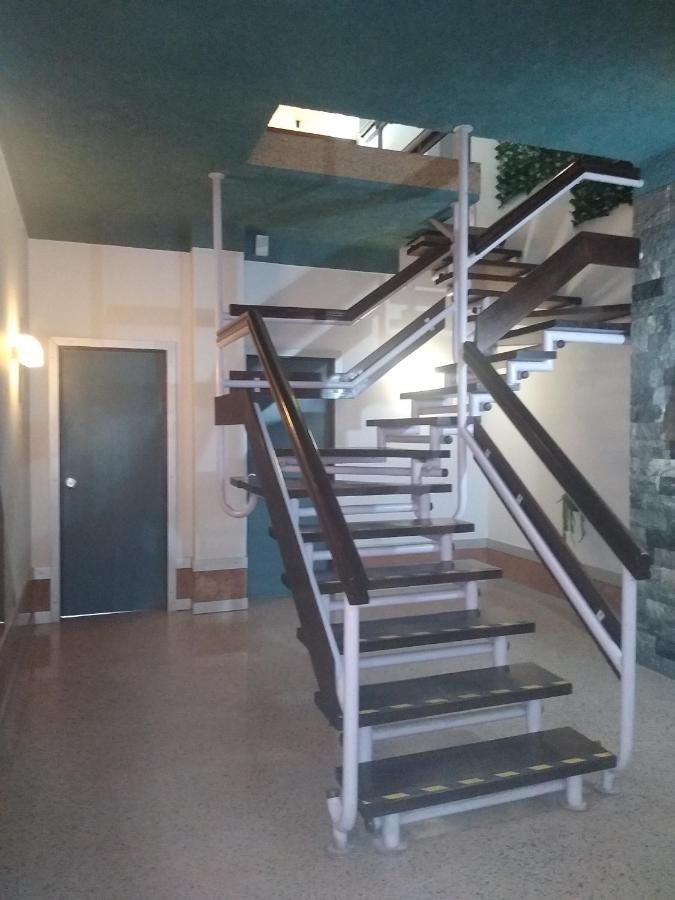 Melaya Private Rooms Faro Bagian luar foto