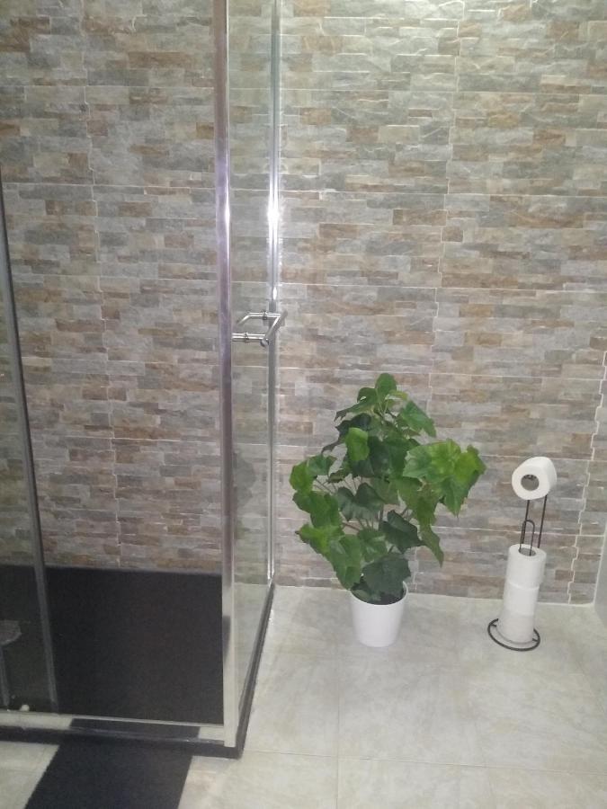 Melaya Private Rooms Faro Bagian luar foto