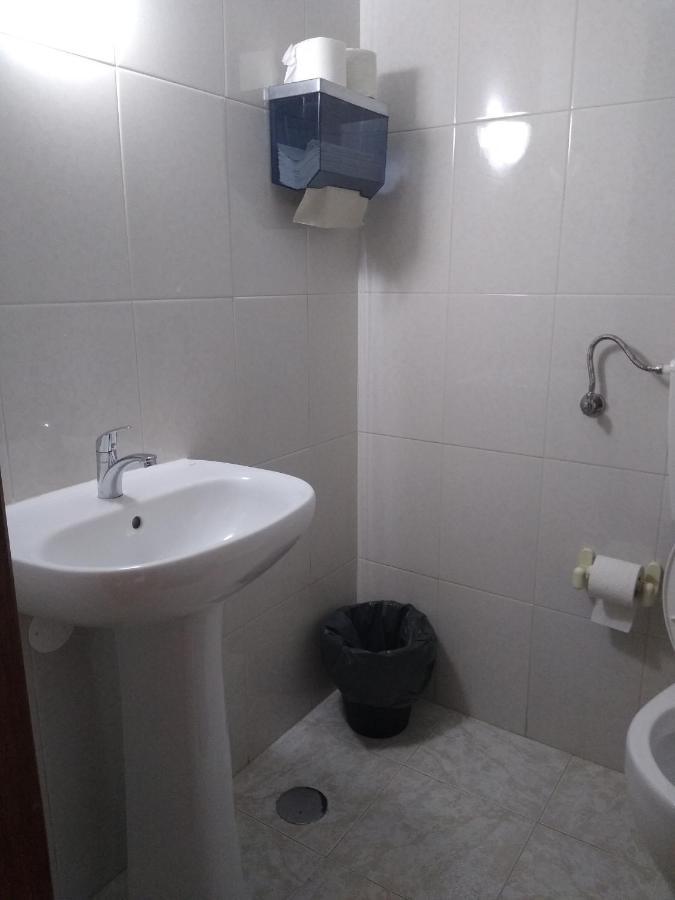 Melaya Private Rooms Faro Bagian luar foto