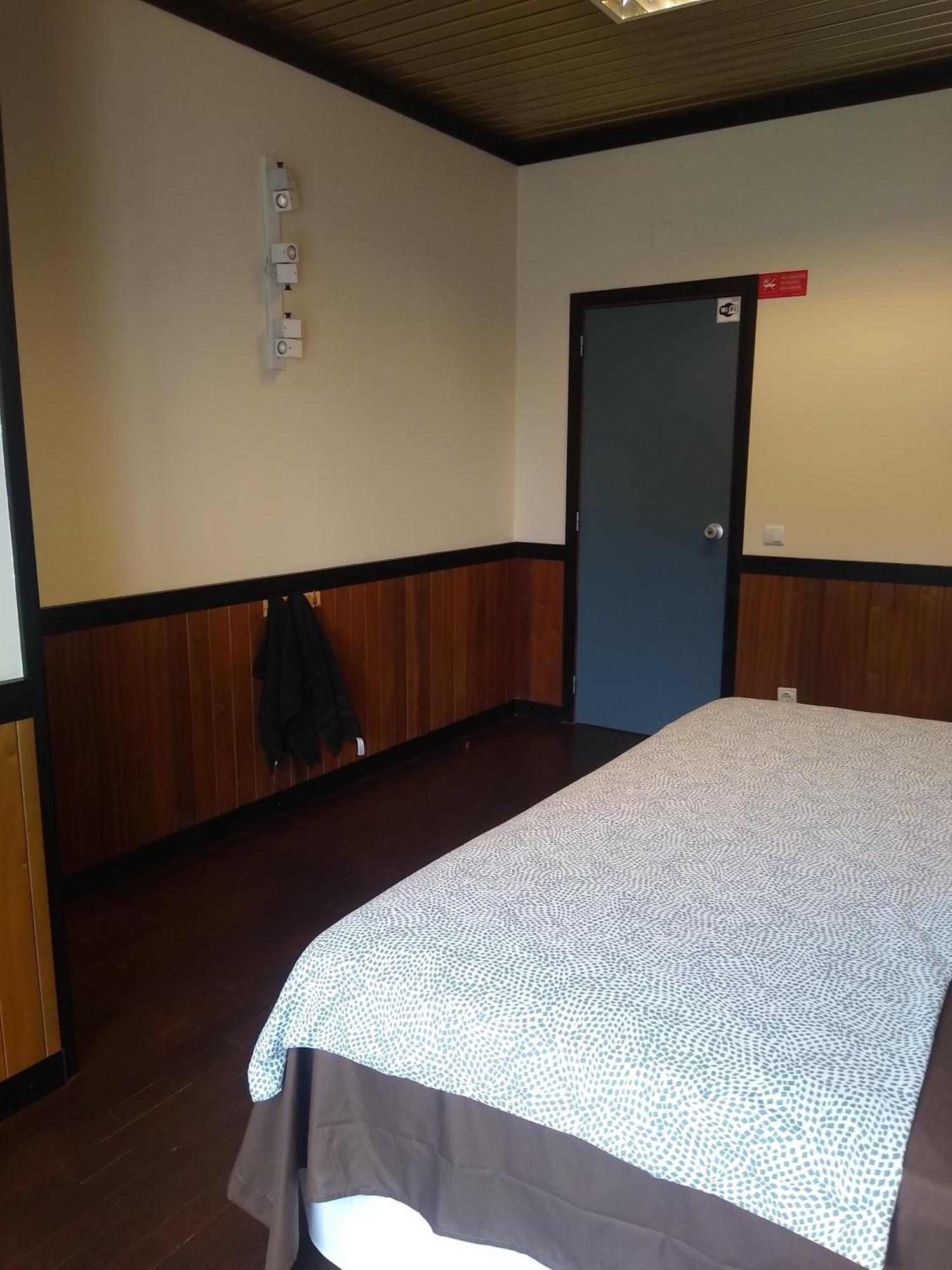 Melaya Private Rooms Faro Bagian luar foto